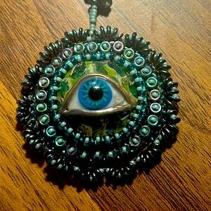 Eyeball 👁️ beaded necklace handmade Halloween 🎃 eye cabochon